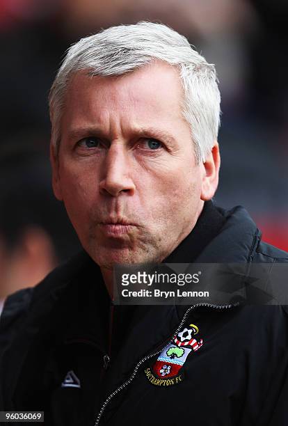 Southampton Manager Alan Pardew looks on during the FA Cup 4th Round match between Southampton and Ipswich Town at St Mary's on January 23, 2010 in...