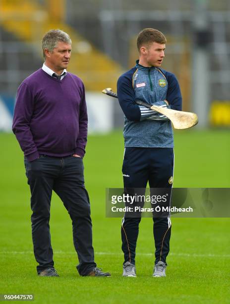 Kilkenny , Ireland - 20 May 2018; Linesman Barry Kelly with Offaly goalkeeper Eoghan Cahill prior to the Leinster GAA Hurling Senior Championship...
