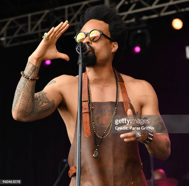 Singer Bilal performs in concert during 2018 Funk Fest Tour at Wolf Creek Amphitheater on May 19, 2018 in Atlanta, Georgia.