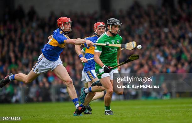 Limerick , Ireland - 20 May 2018; Darragh ODonovan of Limerick in action against Billy McCarthy of Tipperary during the Munster GAA Hurling Senior...