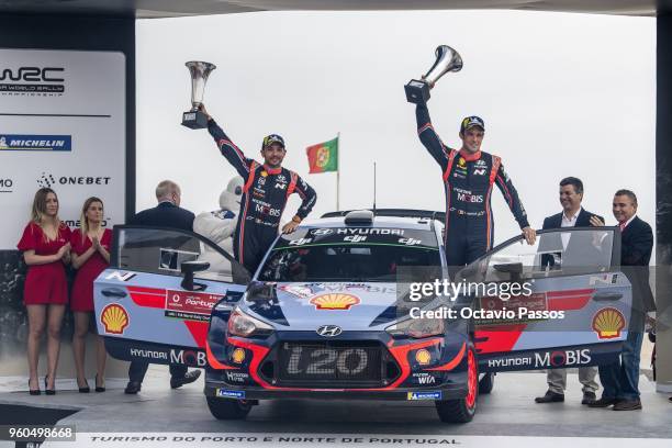 Thierry Neuville of Belgium and Nicolas Gilsoul of Belgium celebrates the victory of the rally at the award ceremony awards for the WRC Portugal on...