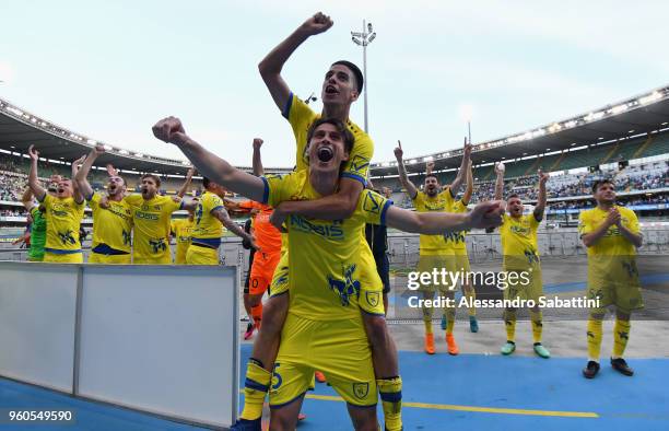 Roberto Inglese and Fabio De Paoli AC Chievo Verona celebrate the victory after the serie A match between AC Chievo Verona and Benevento Calcio at...