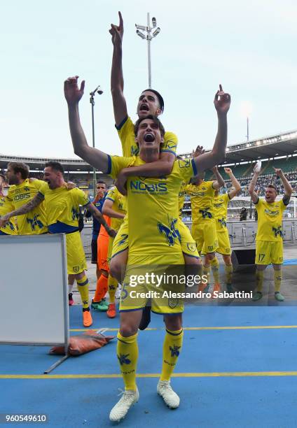 Roberto Inglese and Fabio De Paoli AC Chievo Verona celebrate the victory after the serie A match between AC Chievo Verona and Benevento Calcio at...