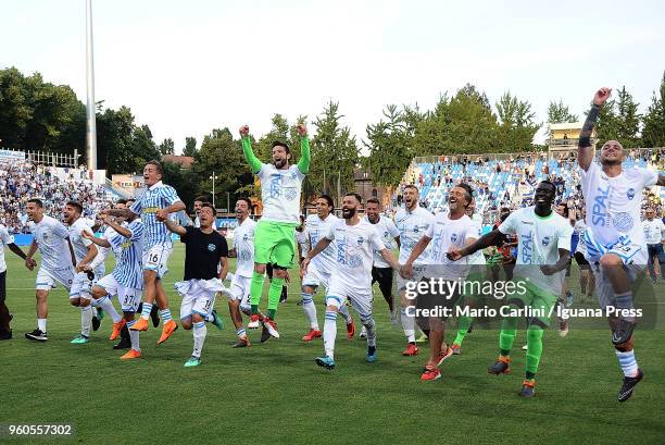 Players of Spal celebrate at the end of the serie A match between Spal and UC Sampdoria at Stadio Paolo Mazza on May 20, 2018 in Ferrara, Italy.