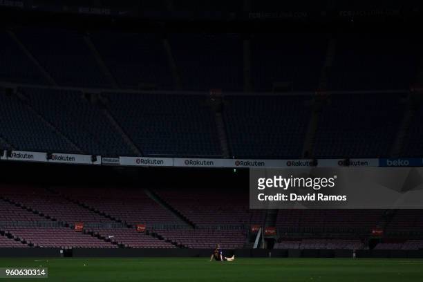 Andres Iniesta of FC Barcelona sits on the pitch at the end of La Liga match between Barcelona and Real Sociedad at Camp Nou on May 20, 2018 in...