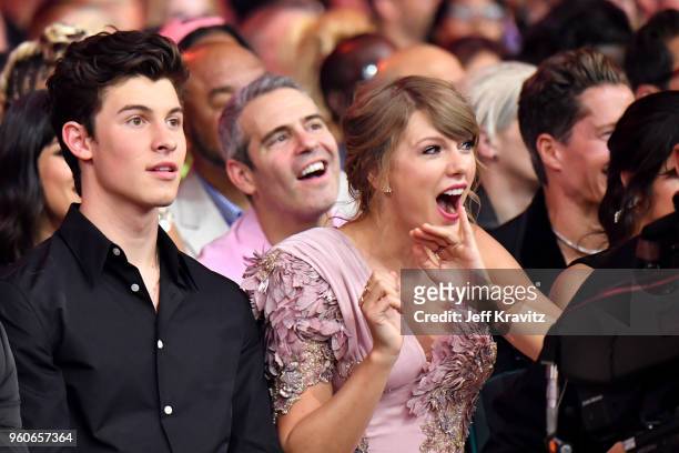Recording artists Shawn Mendes and Taylor Swift during the 2018 Billboard Music Awards at MGM Grand Garden Arena on May 20, 2018 in Las Vegas, Nevada.