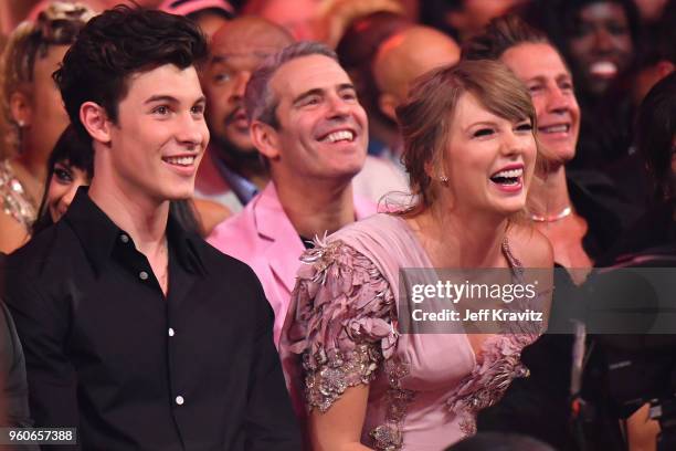 Recording artists Shawn Mendes and Taylor Swift during the 2018 Billboard Music Awards at MGM Grand Garden Arena on May 20, 2018 in Las Vegas, Nevada.