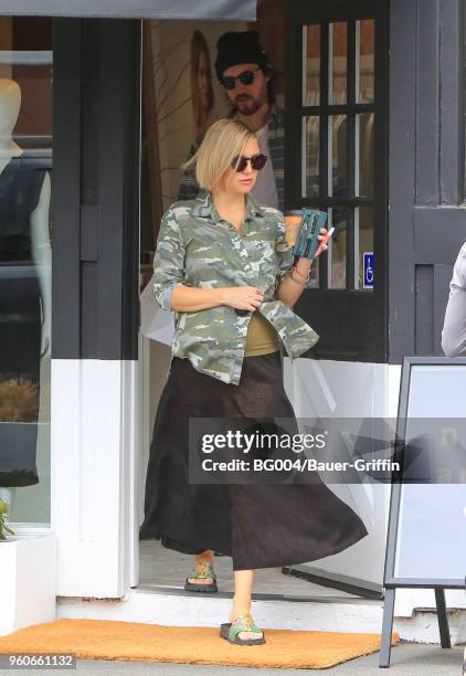 Danny Fujikawa and Kate Hudson are seen on May 20, 2018 in Los Angeles, California.