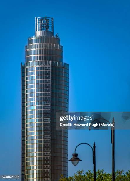 morning sun: riverside architectural structures - vauxhall london stock pictures, royalty-free photos & images