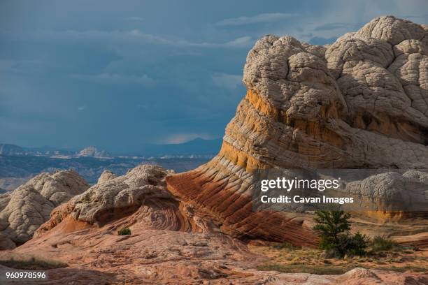 idyllic view of canyon against sky - marble canyon foto e immagini stock