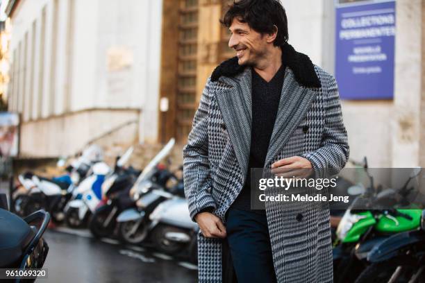 Supermodel Andres Velencoso attends the Cerruti 1881 show during Paris Fashion Week Mens Fall Winter 2018 on January 19, 2018 in Paris, France.