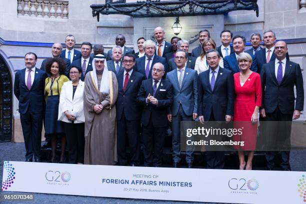 Luis Videgaray, Mexico's foreign minister, from front left, Lindiwe Sisulu, South Africa's minister of international relations and cooperation, Retno...