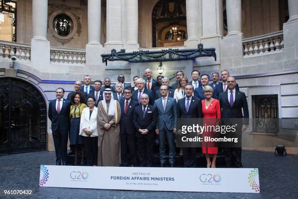 Luis Videgaray, Mexico's foreign minister, from front left, Lindiwe Sisulu, South Africa's minister of international relations and cooperation, Retno...