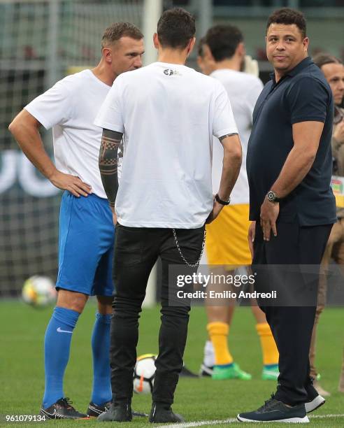 Ronaldo speaks with Andriy Shevchenko and Marco Borriello prior to Andrea Pirlo Farewell Match at Stadio Giuseppe Meazza on May 21, 2018 in Milan,...