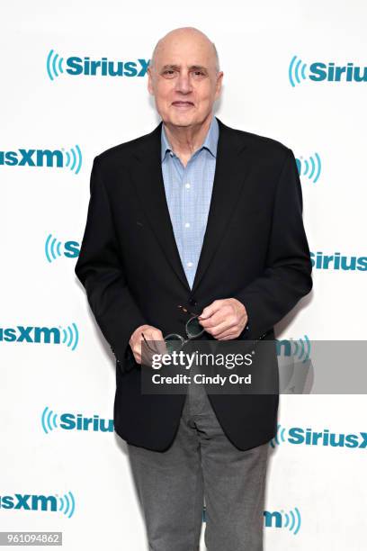 Jeffrey Tambor takes part in SiriusXM's Town Hall with the cast of Arrested Development hosted by SiriusXM's Jessica Shaw at SiriusXM Studio on May...