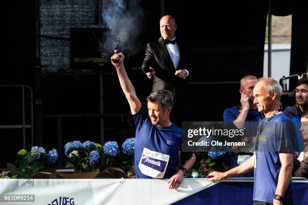 Crown Prince Frederik of Denmark starts the Royal Run on May 21, 2018 in Copenhagen, Denmark. Crown Prince participated himself in the second group...