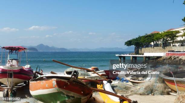 fishermen´s colony in the post 6, copacabana - valeria del cueto stock pictures, royalty-free photos & images