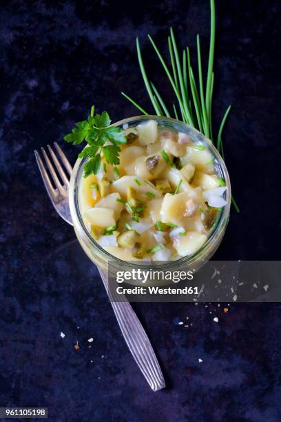 glass of of potato salad - potato salad stock-fotos und bilder