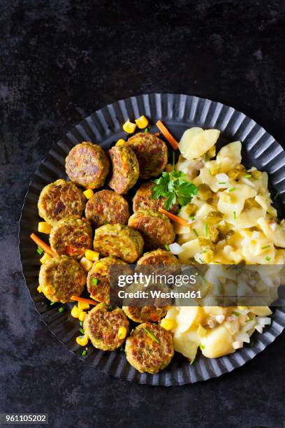 veggie burgers and potato salad - flat leaf parsley stock pictures, royalty-free photos & images