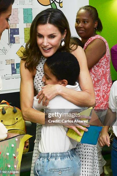 Queen Letizia of Spain visits a center for Integral Care for Disability on May 21, 2018 in Santo Domingo, Dominican Republic. Queen Letizia of Spain...