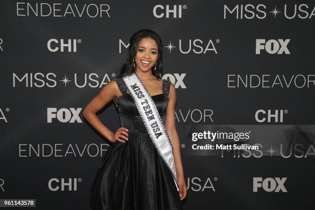 Miss Teen USA 2018 Hailey Colborn walks the red carpet at the Shreveport Convention Center prior to the 2018 Miss USA on May 21, 2018 in Shreveport,...