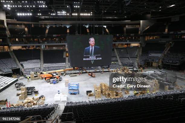 Milwaukee Bucks general manager Jon Horst introduces Mike Budenholzer as the team's new head coach during a press conference at the Wisconsin...