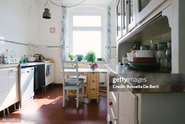domestic kitchen - kitchen front view stock pictures, royalty-free photos & images