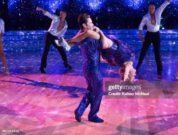 Episode 2604" - After three weeks of stunning competitive dancing, the final three couples advance to the finals of "Dancing with the Stars:...