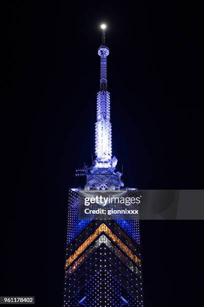 fukuoka tower high section by night, japan - hakata bay stock pictures, royalty-free photos & images