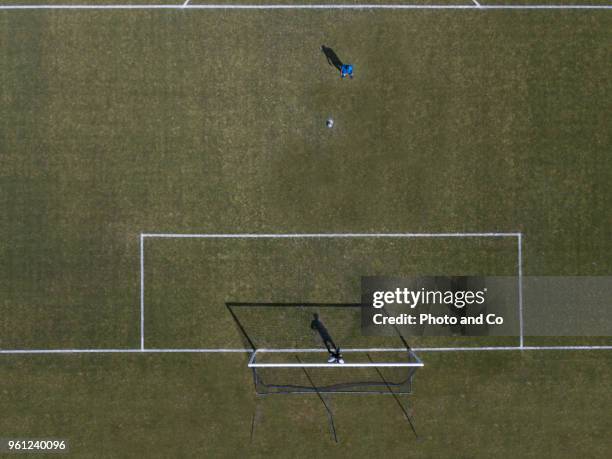 penalty shoot out, aerial view - shootout stock pictures, royalty-free photos & images