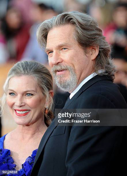 Actor Jeff Bridges and wife Susan Bridges arrive at the 16th Annual Screen Actors Guild Awards held at the Shrine Auditorium on January 23, 2010 in...