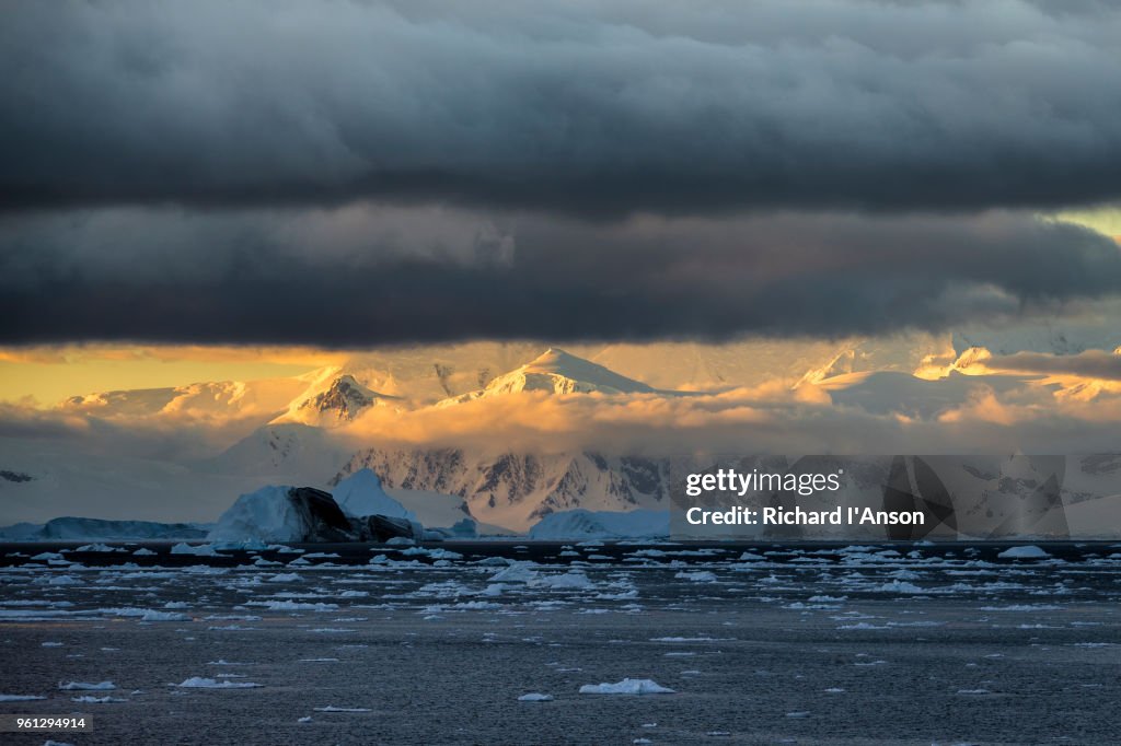 Trojan Range at sunset in Andvord Bay