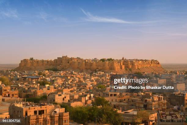 jaisalmer fort - ジャイサルメール ストックフォトと画像