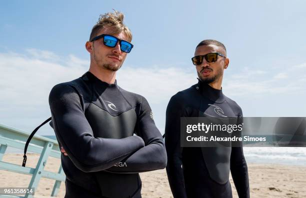 Jeremy Toljan and Maximilian Philipp of Borussia Dortmund are getting a surf lesson at the Venice Beach during Borussia Dortmund's USA Training Camp...