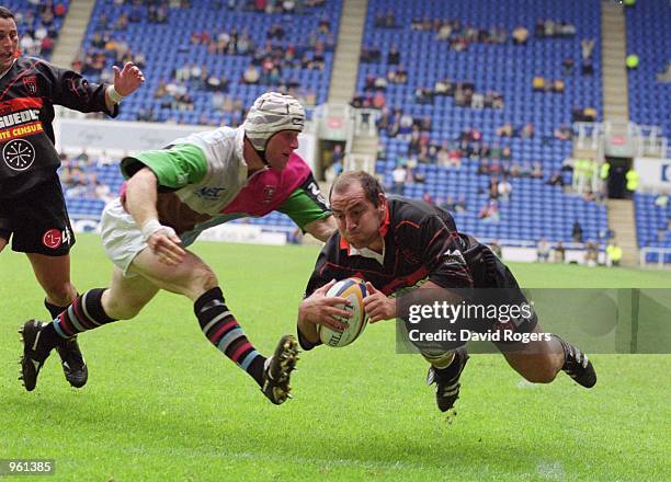Mario Ledesma of Narbonne goes over for a try during the European Shield Final between Harlequins and Narbonne at the Madejski Stadium, Reading,...