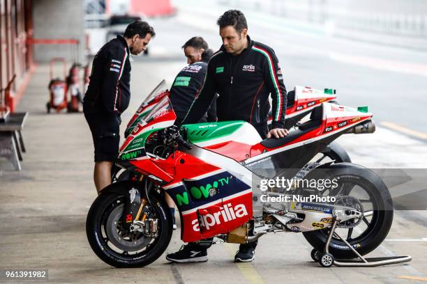 Aprilia Racing Team Gresin mechanics preparing the motorbikes during the Moto GP Tests at Circuit de Barcelona - Catalunya due to the new resurfaced...