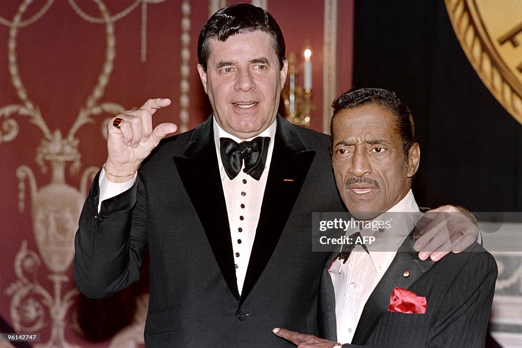 US humorists and comedian Jerry Lewis (L