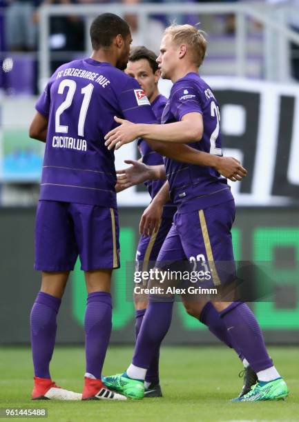 Soeren Bertram of Aue celebrates his team's second goal during the 2. Bundesliga Playoff Leg 2 match between Erzgebirge Aue and Karlsruher SC at...