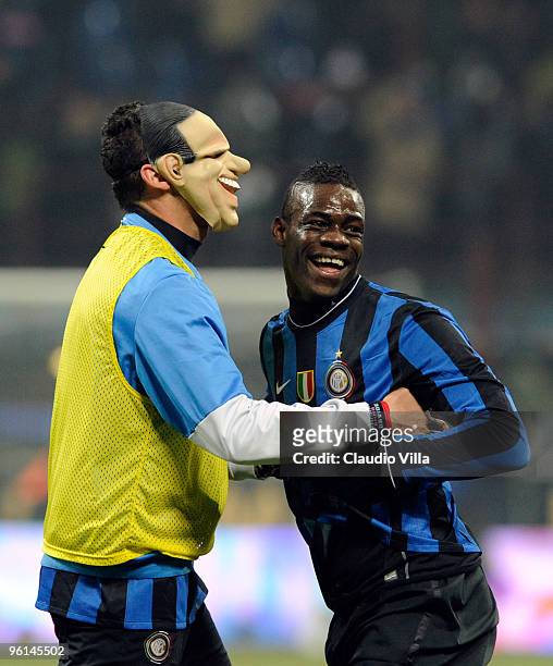 Marco Materazzi and Mario Balotelli of FC Internazionale Milano celebrate after win the Serie A match between Inter Milan and AC Milan at Stadio...
