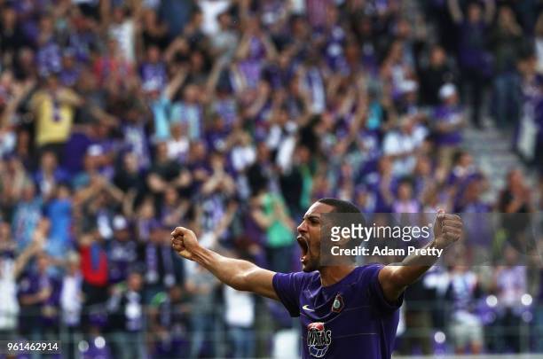 Malcolm Cacutalua of FC Erzgebirge Aue celebrates after victory in the relegation 2018 2. Bundesliga Playoff Leg 2 match between Erzgebirge Aue and...