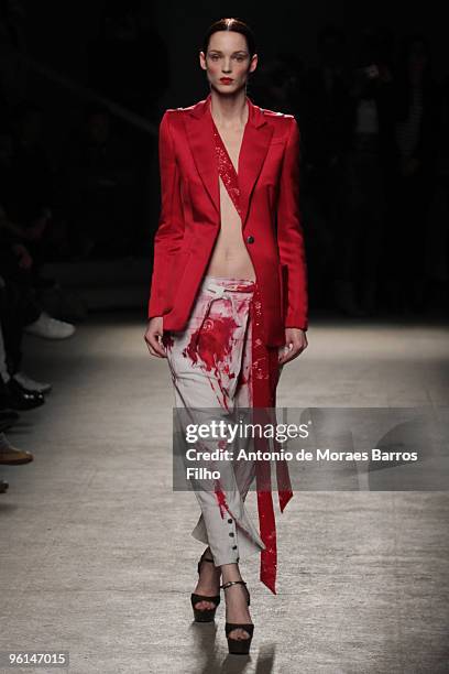 Models walk the runway at the Josephus Thimister Haute-Couture fashion show during Paris Fashion Week Spring/Summer 2010 at the Palais De Tokyo on...