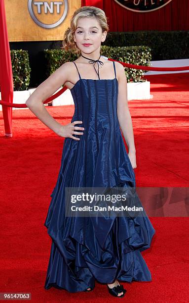 Actress Kiernan Shipka arrives at the 16th Annual Screen Actors Guild Awards held at the Shrine Auditorium on January 23, 2010 in Los Angeles,...