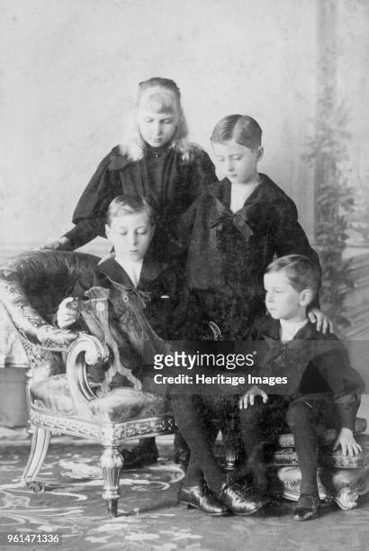 The children of Prince Henry of Battenberg and Prince Beatrice, circirca 1896. These grandchildren of Queen Victoria are Prince Alexander , Princess...