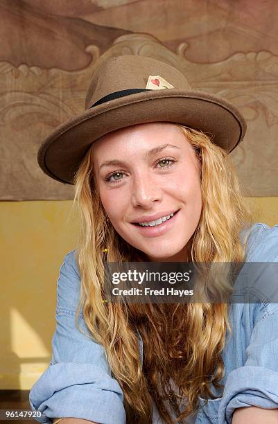 Case Labow Actress Casey Labow Photos and Premium High Res Pictures - Getty Images