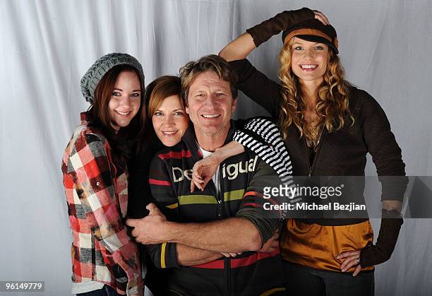 Actress Haley Ramm, actress Melinda McGraw, actor Brett Cullen, actress Ellen Hollman poses at the House of Hype portrait studio on January 24, 2010...