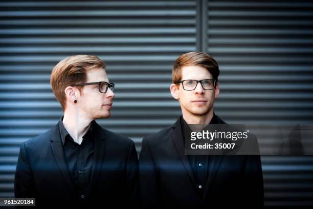 twin portrait - twin stock pictures, royalty-free photos & images