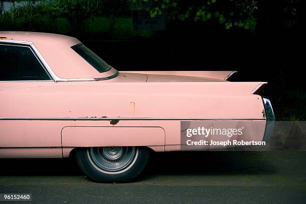 fins of pink classic car - oldtimer stock-fotos und bilder
