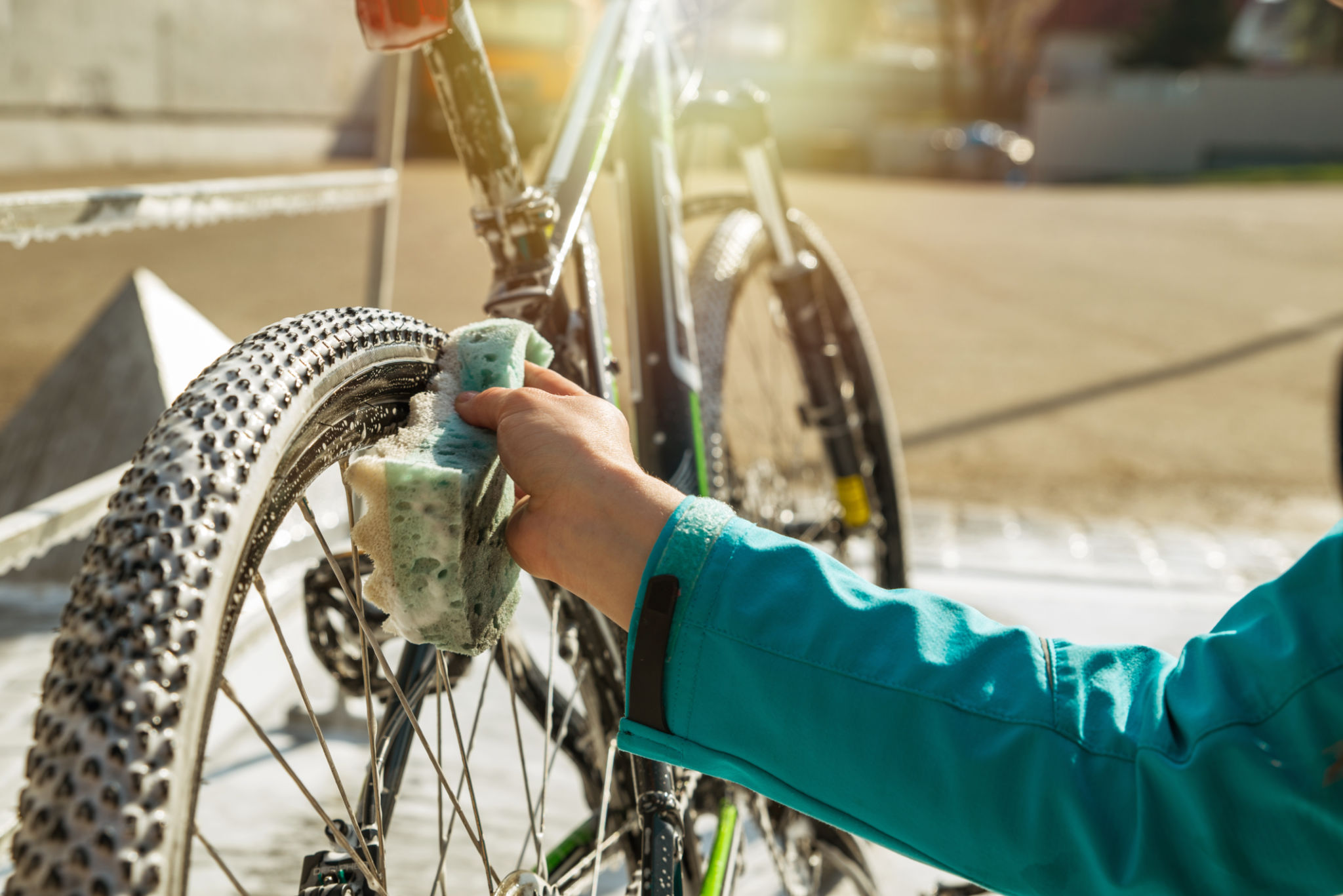 cleaning bike
