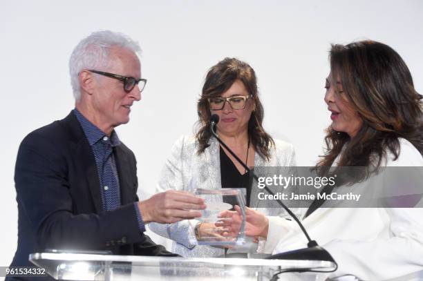 John Slattery, Jackie Kelman Bisbee and Wendy Kelman Neu speak onstage during the Animal Haven Gala 2018 at Tribeca 360 on May 22, 2018 in New York...