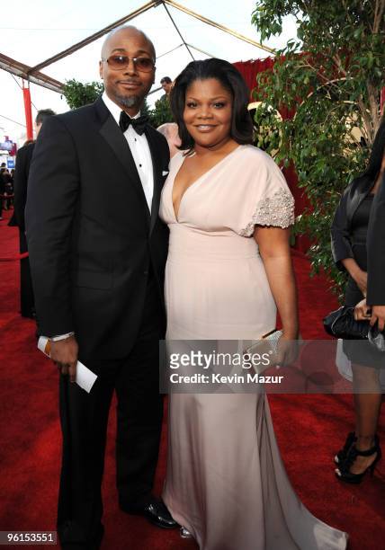 Mo'Nique and fiance Sidney Hicks arrives to the TNT/TBS broadcast of the 16th Annual Screen Actors Guild Awards held at the Shrine Auditorium on...